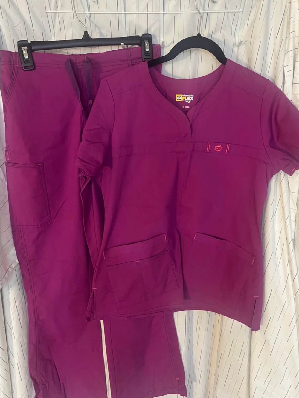 WonderWink Women's Berry Purple Scrub Top & Jogger Pants